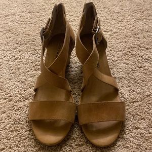 Lucky Brand strappy sandals